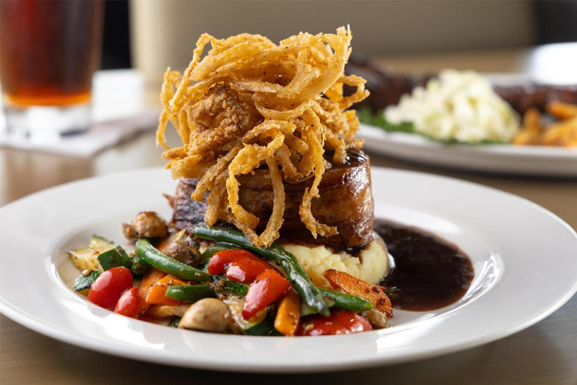 Doubletree By Hilton เวสต์ เคโลว์นา ภายนอก รูปภาพ