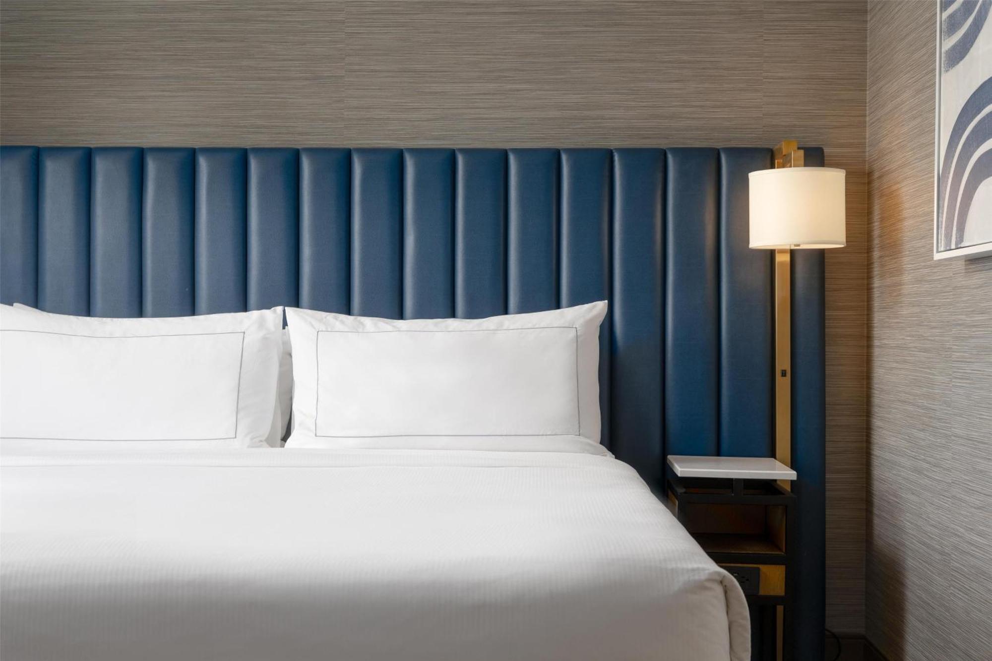 Doubletree By Hilton เวสต์ เคโลว์นา ภายนอก รูปภาพ